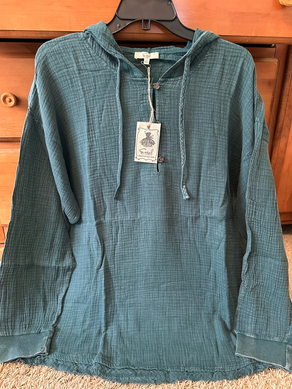 NWT EASEL MINERAL WASHED HOODIE